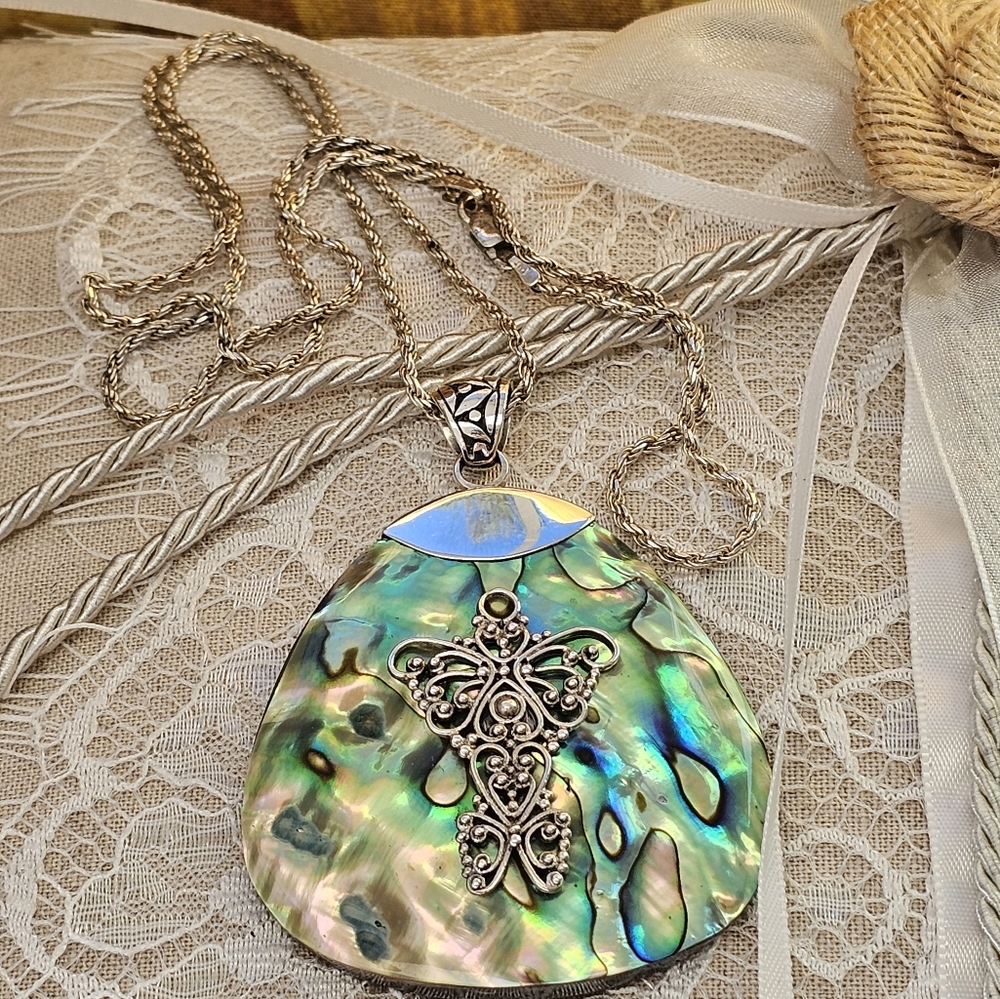 Suarti Abalone 925 Sterling Silver Necklace on Sterling Chain - Picture 5 of 13